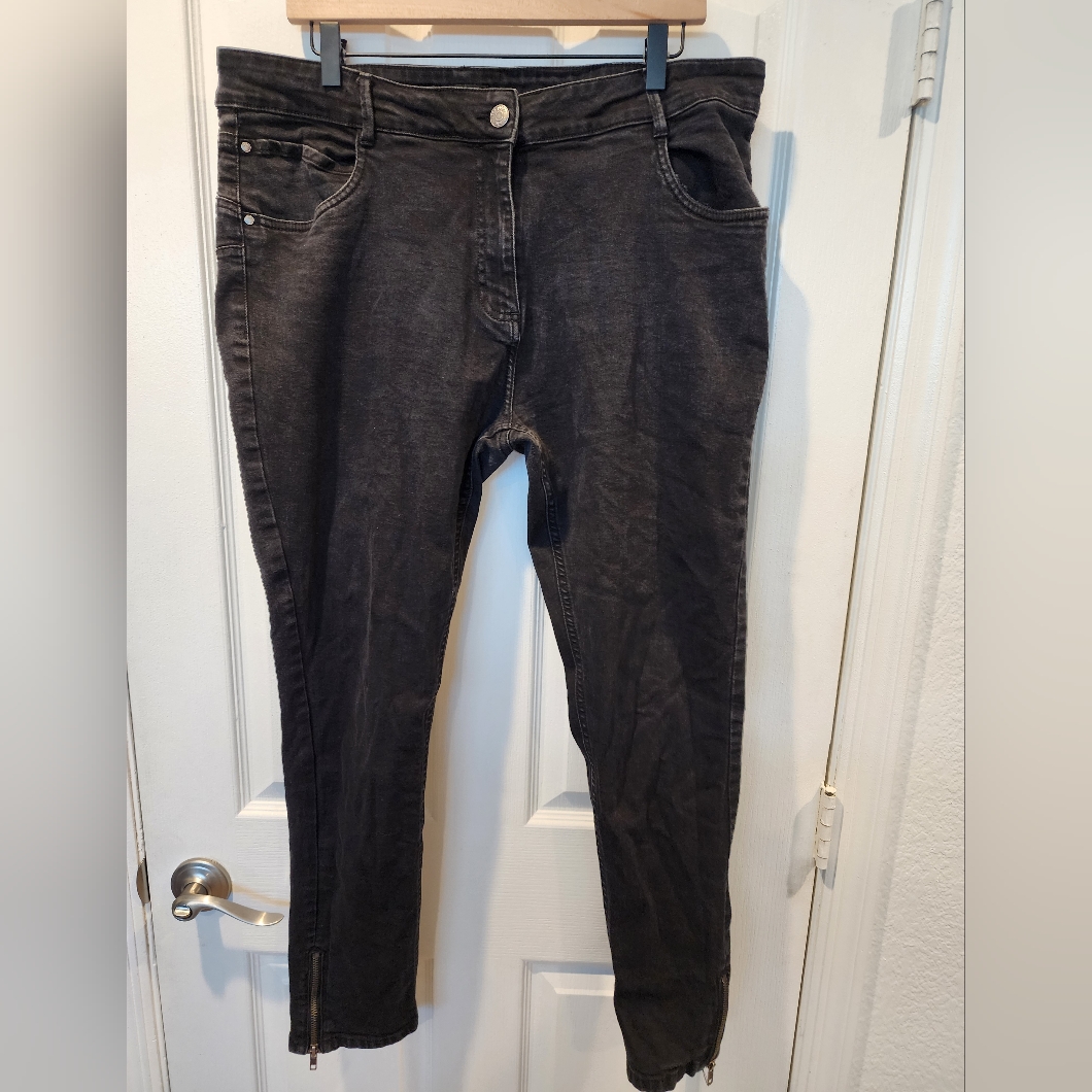 Evans Brand Black Denim Jeans With Zipper Detail